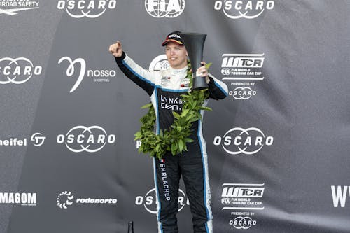 ​Yann Ehrlacher utilises Vila Real joker lap to fourth WTCR podium of 2019