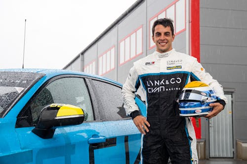 ​Santiago Urrutia joins Lynk & Co Cyan Racing for the 2020 WTCR season