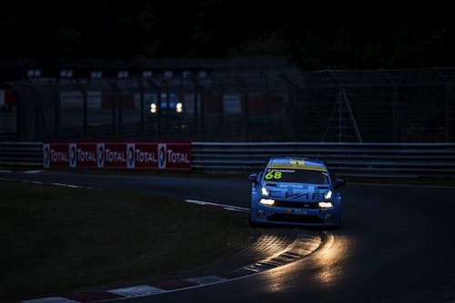 ​Yann Ehrlacher claims vital points in Nürburgring twilight qualifying