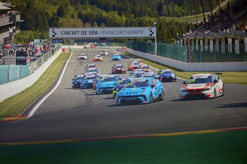 ​Yann Ehrlacher wins at legendary Spa to climb TCR World Tour standings