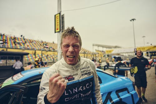 Thed Björk claims crucial season finale pole on the streets of Macau
