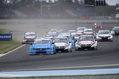 Thed Björk in close title fight after difficult WTCC Race of Argentina