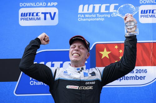 Thed Björk claims maiden WTCC victory on a historic weekend for Polestar Cyan Racing