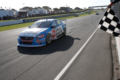 Scott McLaughlin claims double pole and win at Phillip Island