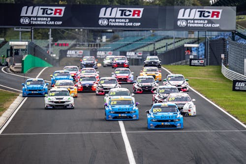 ​Yann Ehrlacher strengthens WTCR lead with Hungaroring victory