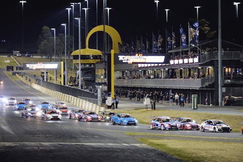 ​Lynk & Co Cyan Racing keeps in title fights after intense first Australian weekend