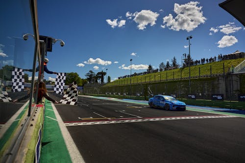 Tough KUMHO FIA TCR World Tour opener brings Lynk & Co Cyan Racing podiums