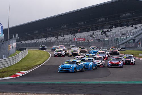 ​Lynk & Co Cyan Racing secures two podiums in trying Nürburgring WTCR opener